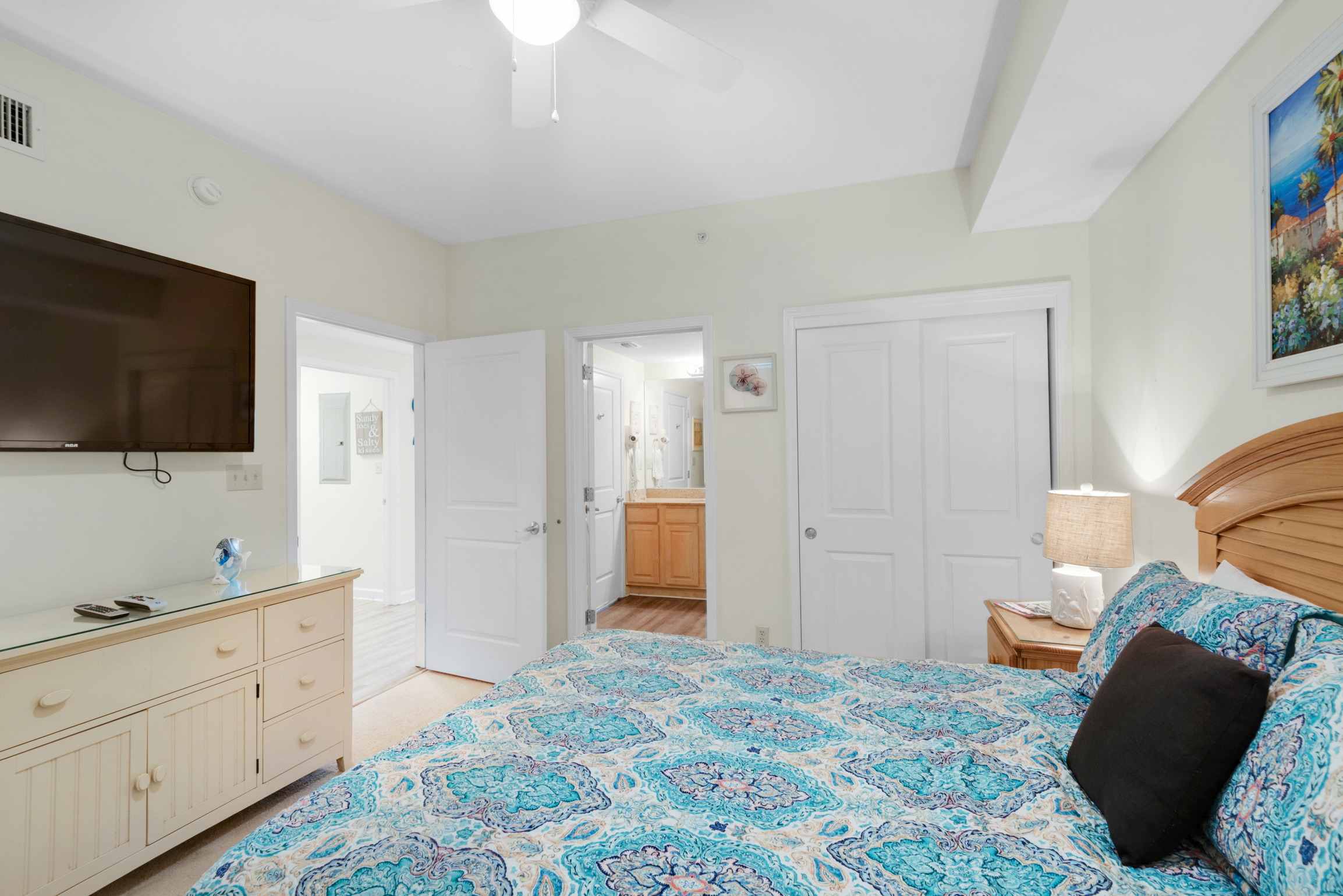 Panama City Beach Luxury Vacation Rental - Gulf Front Condo with Pool & Balcony Views