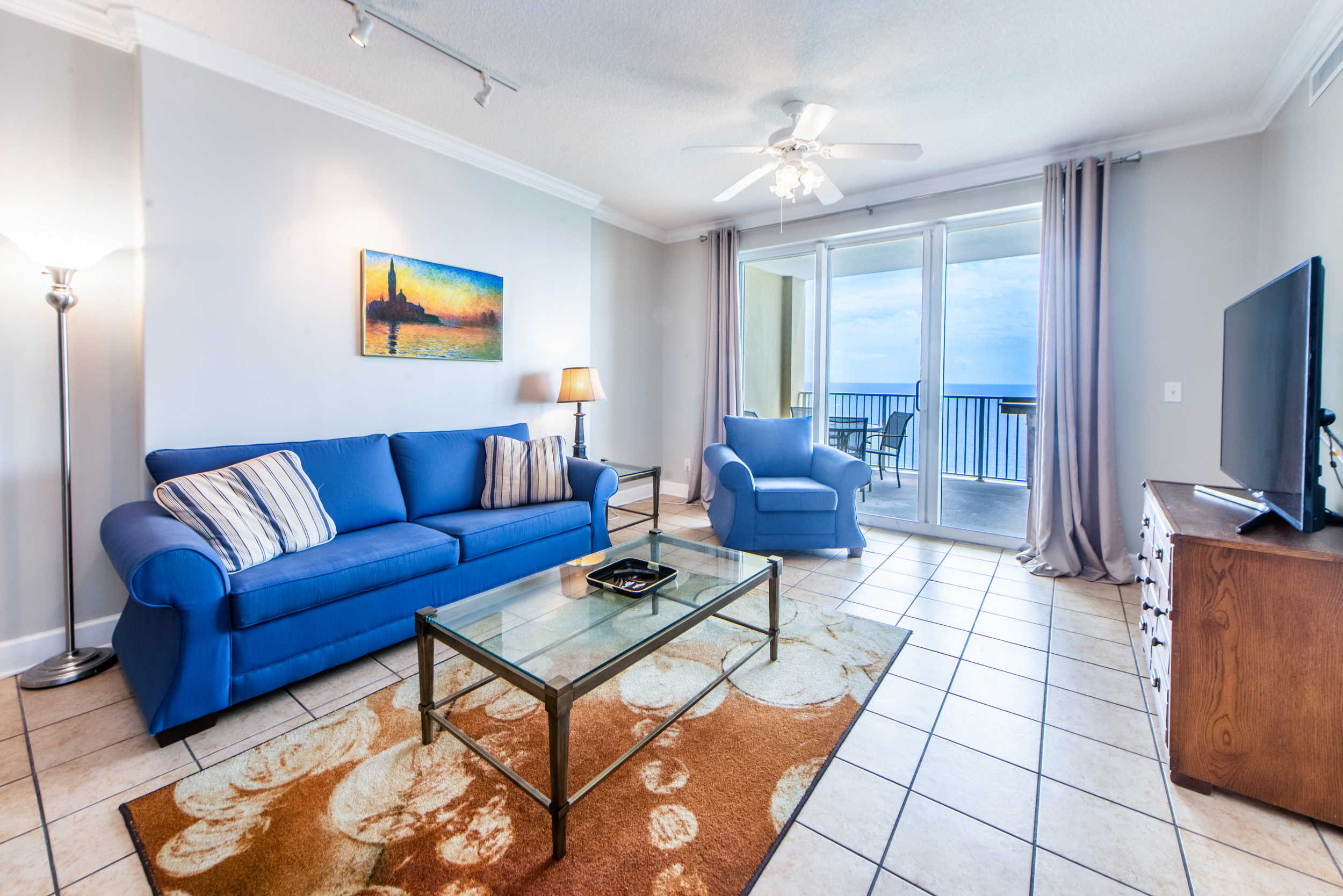 PANAMA BEACH TOP FLOOR CONDO WITH VIEW!