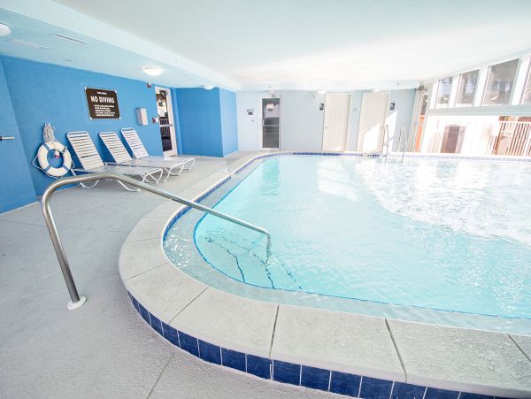 PANAMA BEACH TOP FLOOR CONDO WITH VIEW!