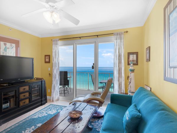 Three Bedroom Beachfront Sleeps Eight Guests