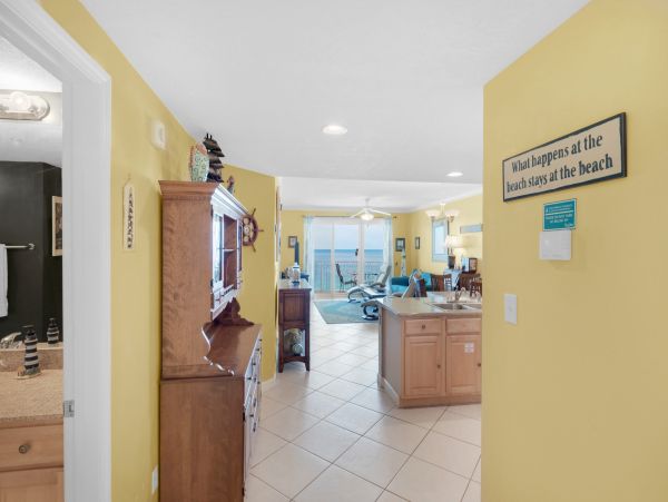 Three Bedroom Beachfront Sleeps Eight Guests
