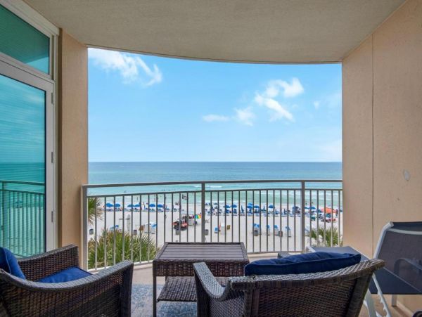 On Beach Vacation Condo One Bedroom In Panama City
