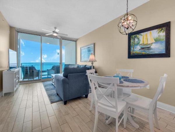 On Beach Vacation Condo One Bedroom In Panama City