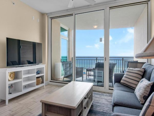 On Beach Vacation Condo One Bedroom In Panama City