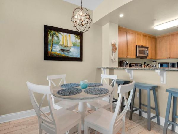 On Beach Vacation Condo One Bedroom In Panama City