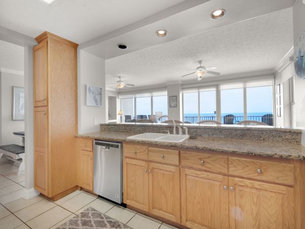 On Beach Panama City Vacation Condo With Three Bedrooms