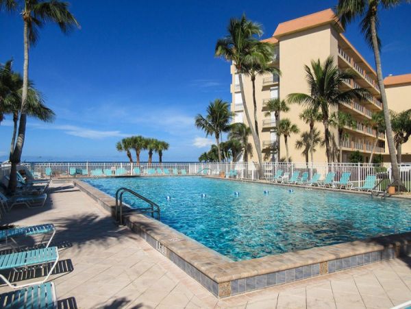 Fort Myers Beach Vacation Rental - Oceanfront 2-Bedroom Florida Condo