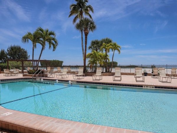 Fort Myers Condo 986417