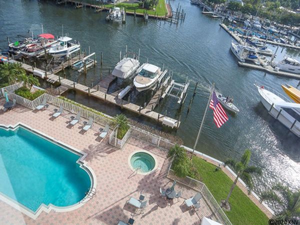 Fort Myers Condo 986428