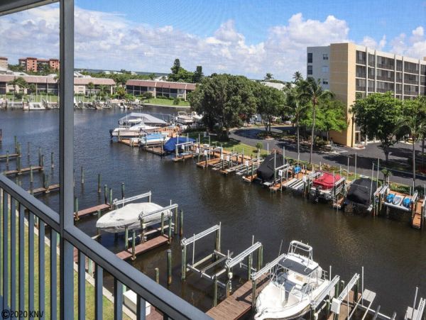 Fort Myers Condo 986436