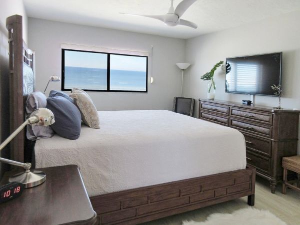 Fort Myers Two Bedroom Vacation Beach Condo Full Gulf Views