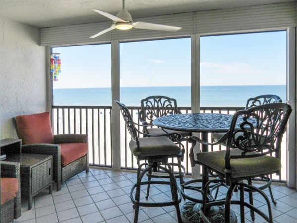 Fort Myers Two Bedroom Vacation Beach Condo Full Gulf Views