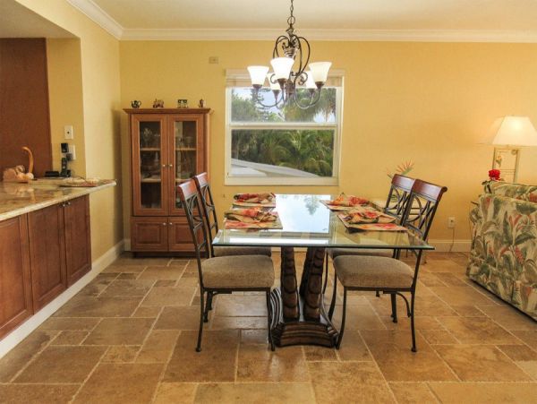 Fort Myers Condo 986460