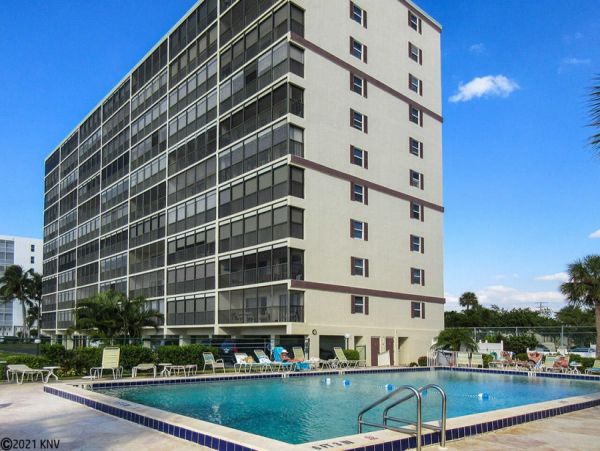 Fort Myers Condo 986464