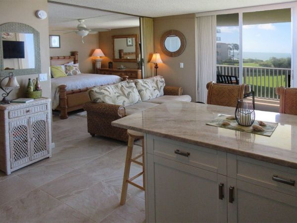 1 Bedroom Beachfront Vacation Condo