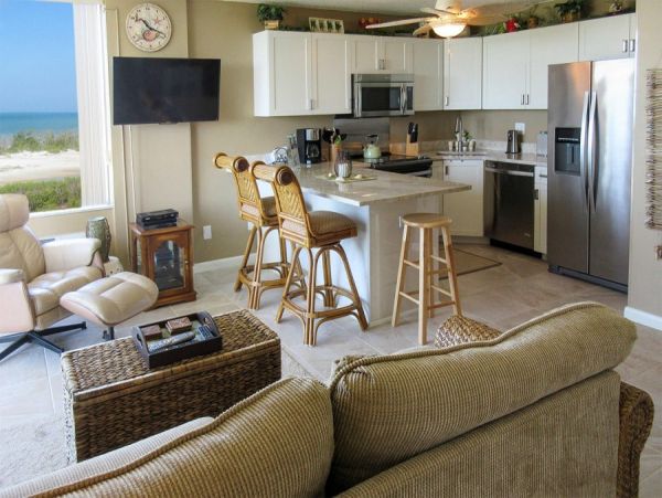 1 Bedroom Beachfront Vacation Condo