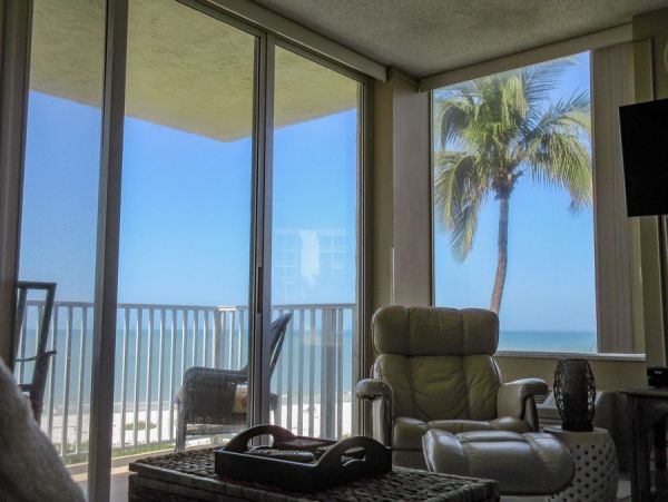 1 Bedroom Beachfront Vacation Condo