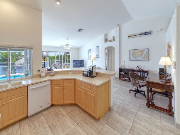 Cape Coral Home 986516