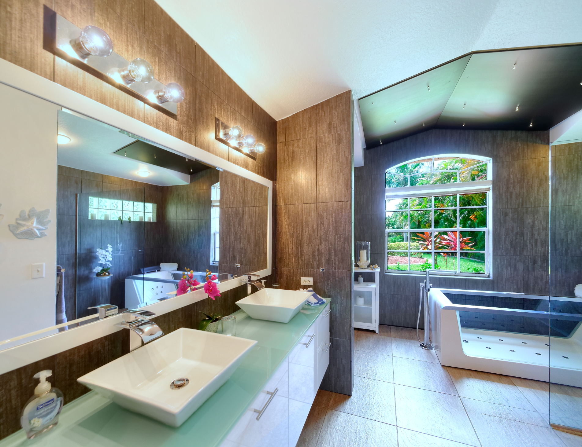 Cape Coral Home 986516