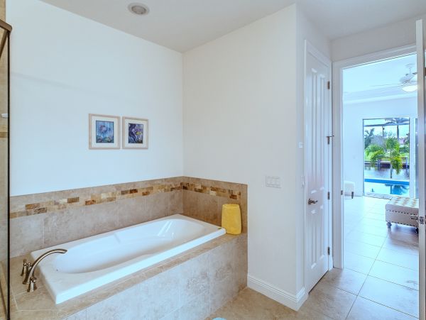 Cape Coral Home 986517