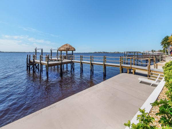 Cape Coral Home 986539