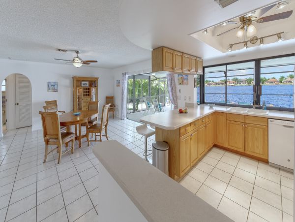 Cape Coral Home 986548