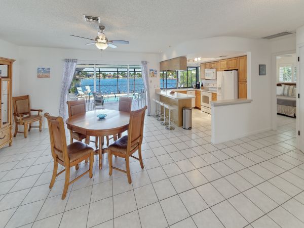 Cape Coral Home 986548