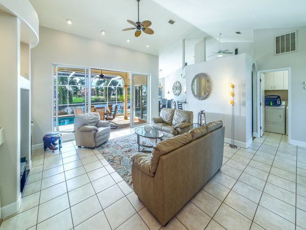 Cape Coral Home 986550