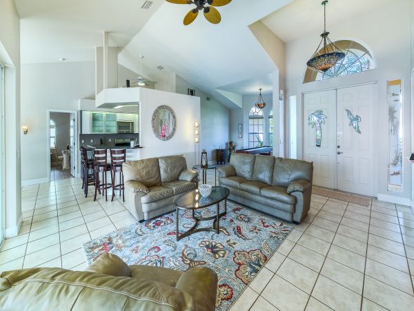Cape Coral Home 986550
