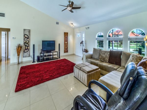 Cape Coral Home 986552