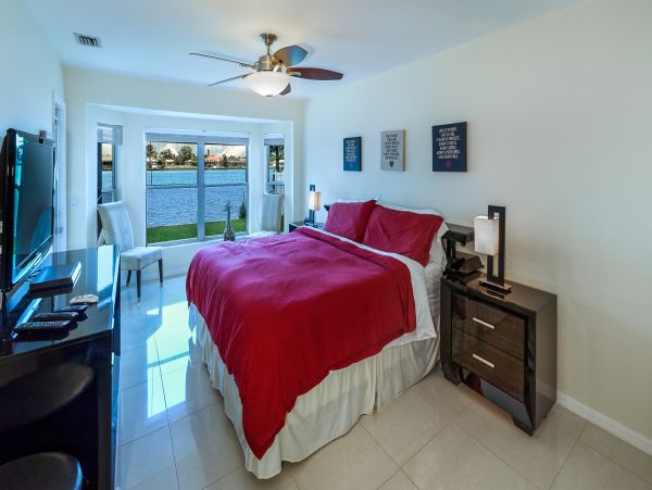 Cape Coral Home 986552