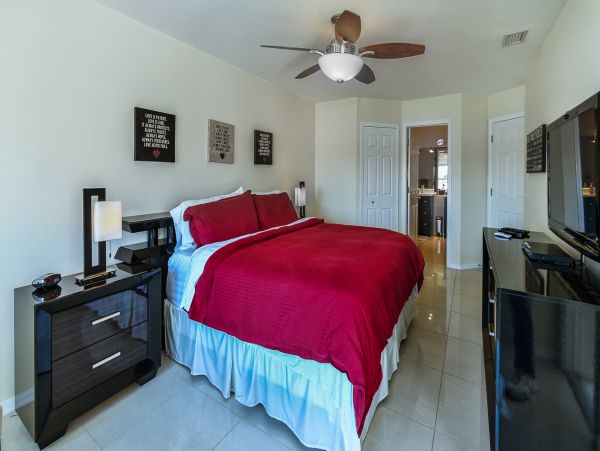 Cape Coral Home 986552