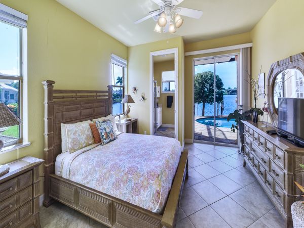 Cape Coral Home 986554