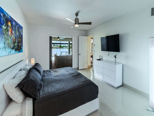 Cape Coral Home 986556