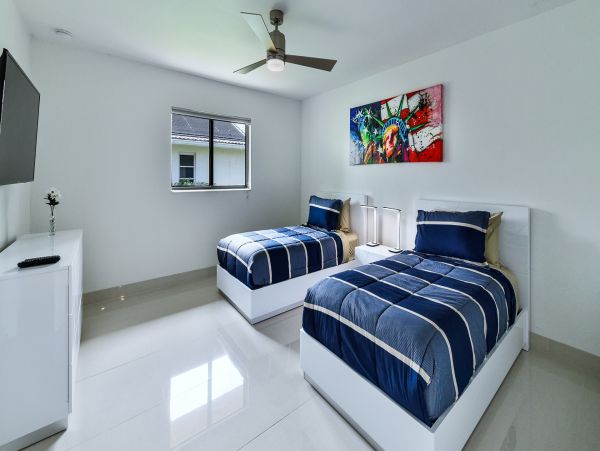 Cape Coral Home 986556