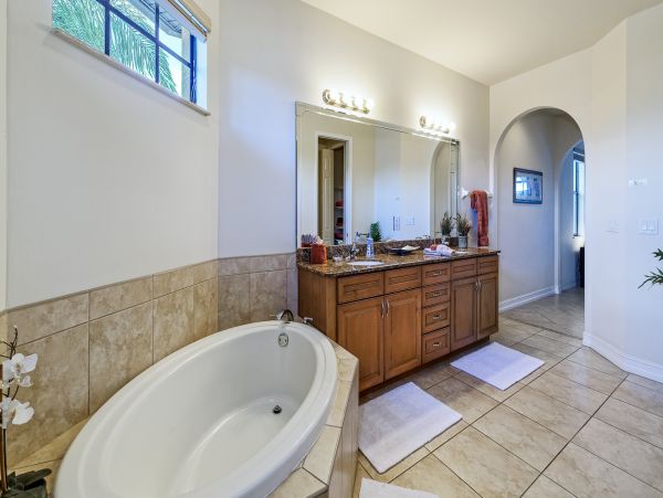 Cape Coral Home 986557
