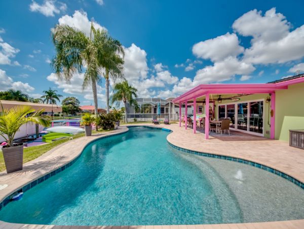 Gorgeous 2 Bedroom Cape Coral Waterfront Vacation Rental with Pool & Dock