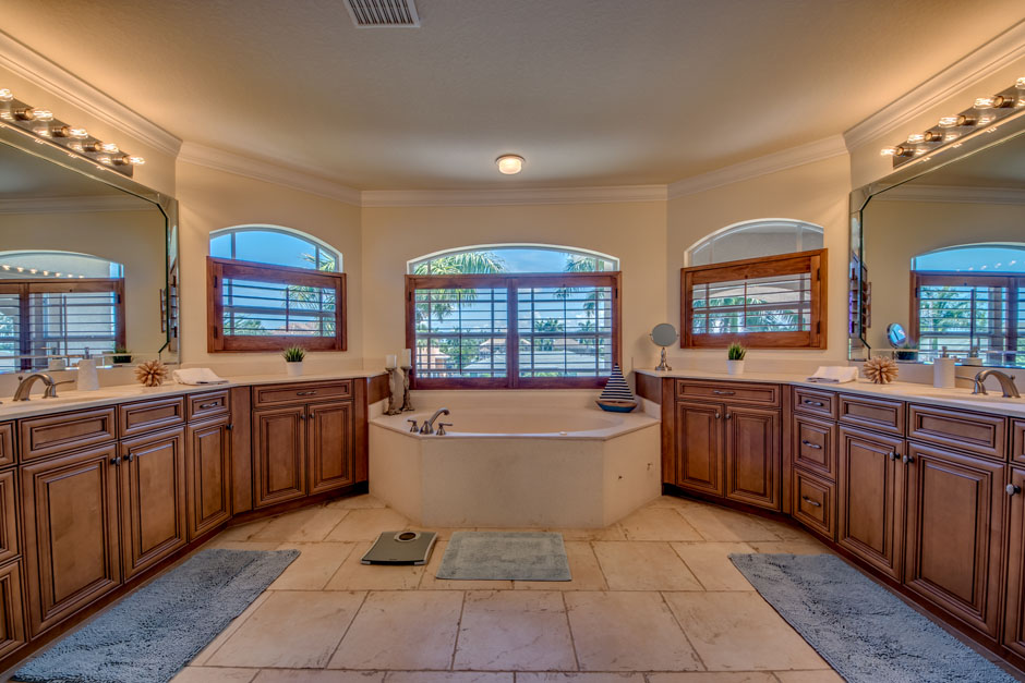 Cape Coral Home 986564