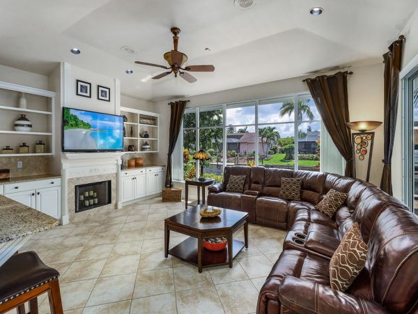 Cape Coral Home 986566