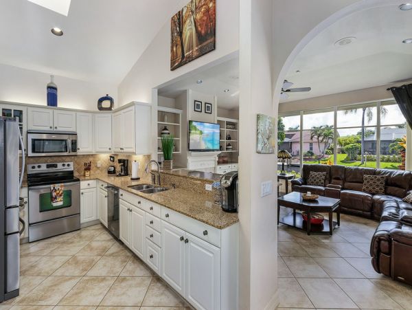 Cape Coral Home 986566