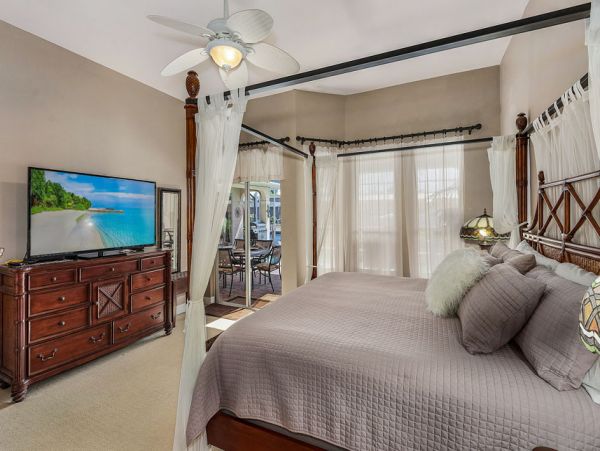 Cape Coral Home 986566