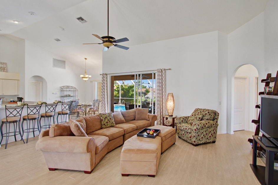Cape Coral Home 986576