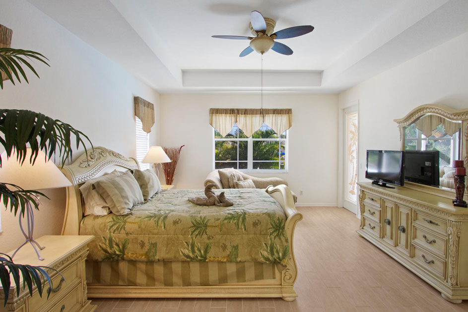 Cape Coral Home 986576