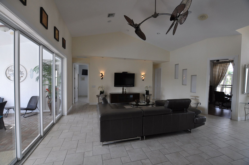 Cape Coral Home 986577