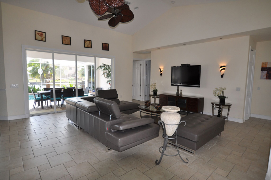 Cape Coral Home 986577