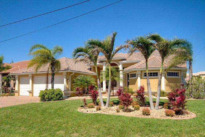 Canalfront Four Bedroom Rental Home in Cape Coral