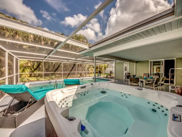 Cape Coral Home 986585