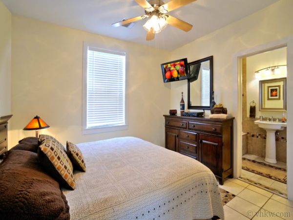 Walk to Beach Vacation Home Four Bedroom