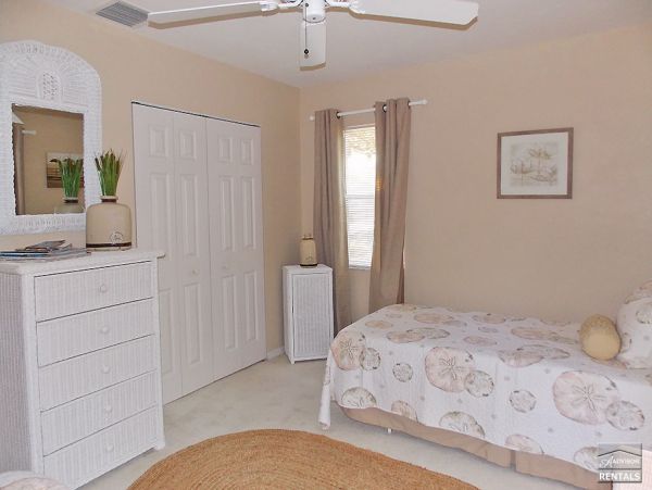 Naples Condo 986779