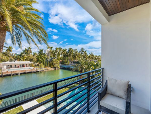 Miami Beach Home 986794